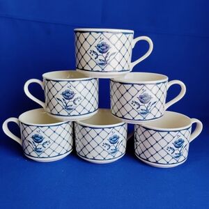 Blue and White Floral Ceramic Mug Set